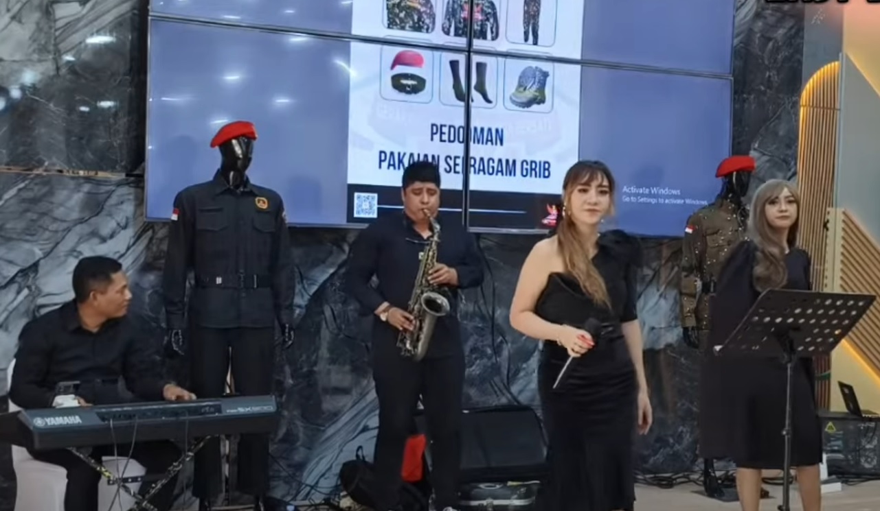 Sewa Organ Tunggal Saxophone Elegan Acara Organisasi