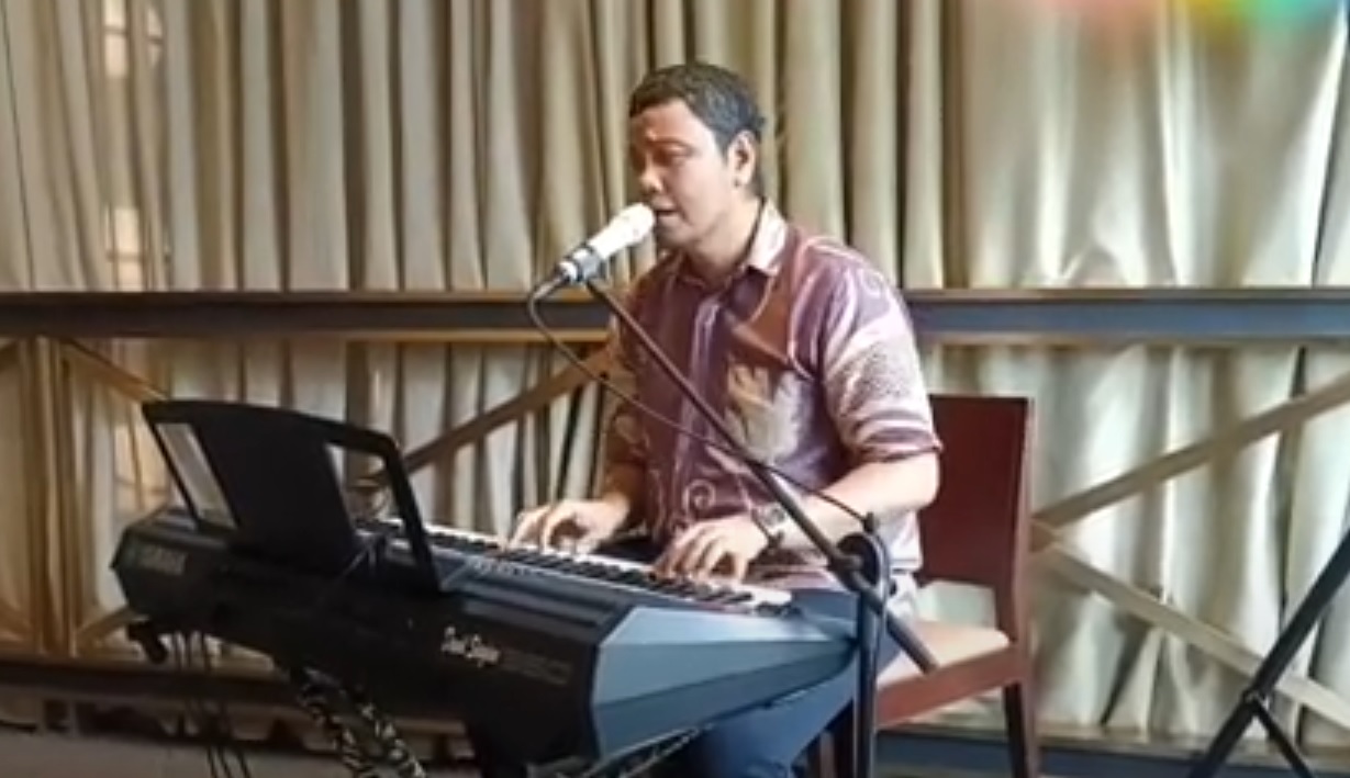 Sewa Organ Tunggal Natal Bersama di Resto Jakarta