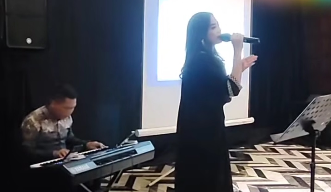 Sewa Organ Tunggal Senayan Acara Bank Mandiri